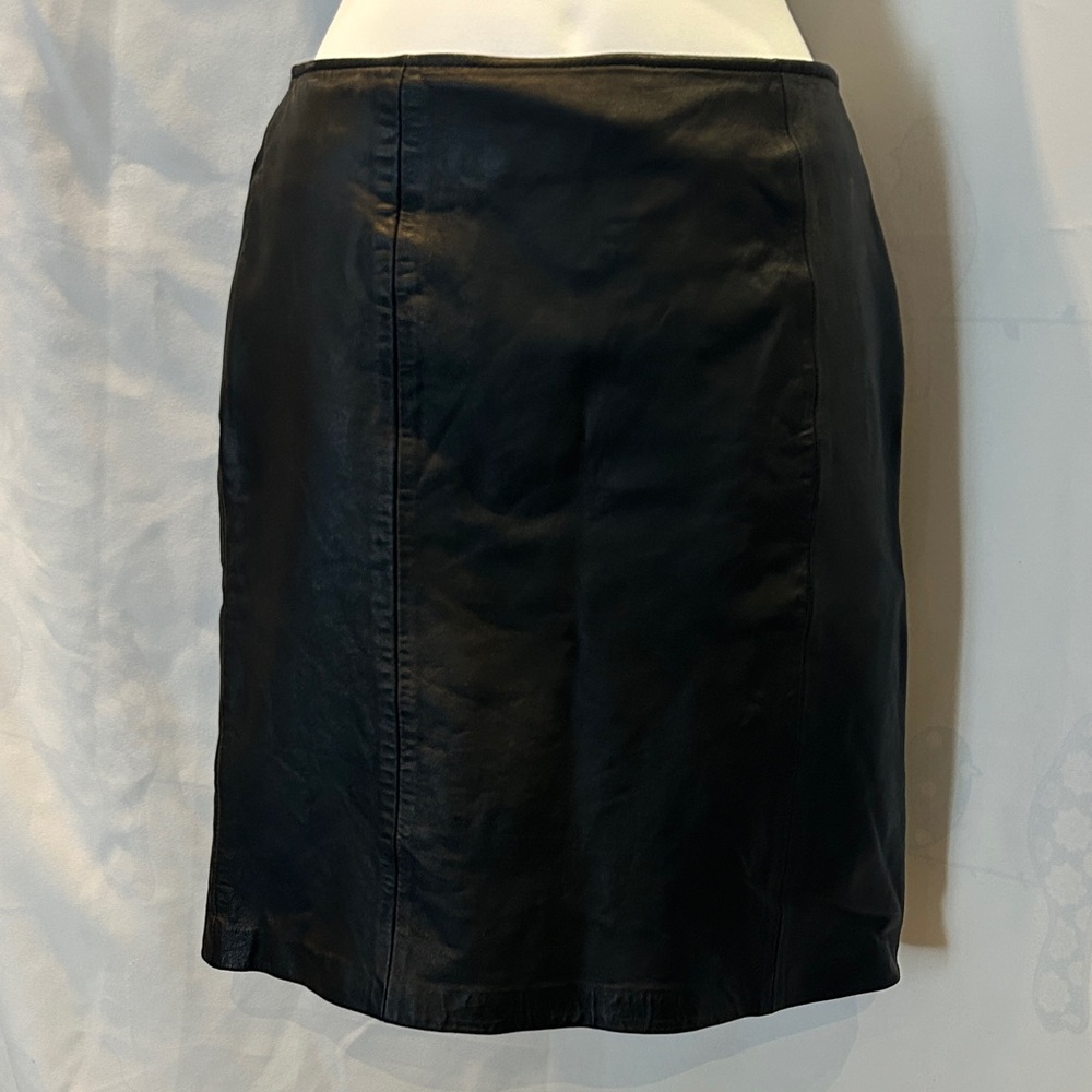 Black Genuine Leather Mini Skirt Size 6 Straight Pencil Y2K Minimalist